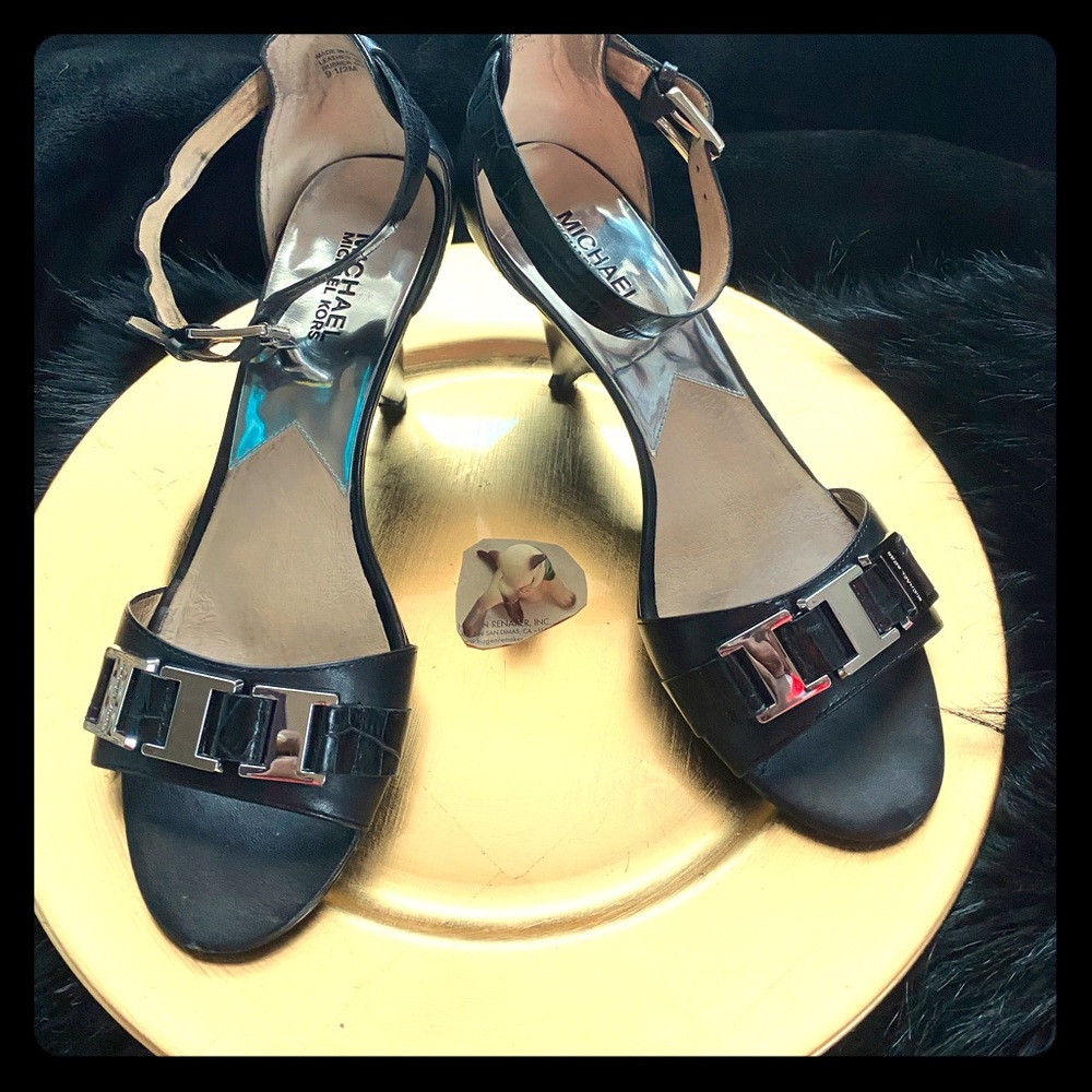 Micheal Kors Black Leather Sandal